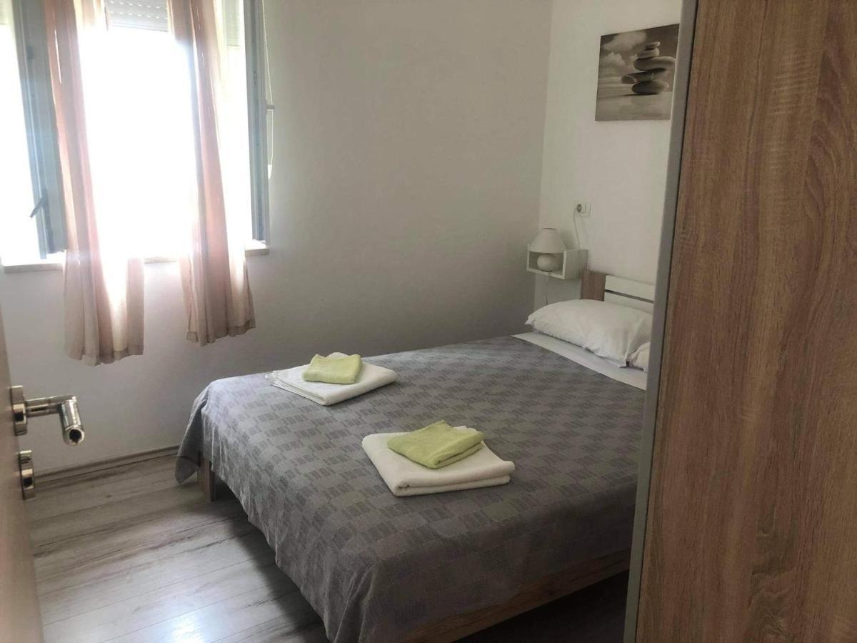 Apartmani Dokic Bale Bagian luar foto