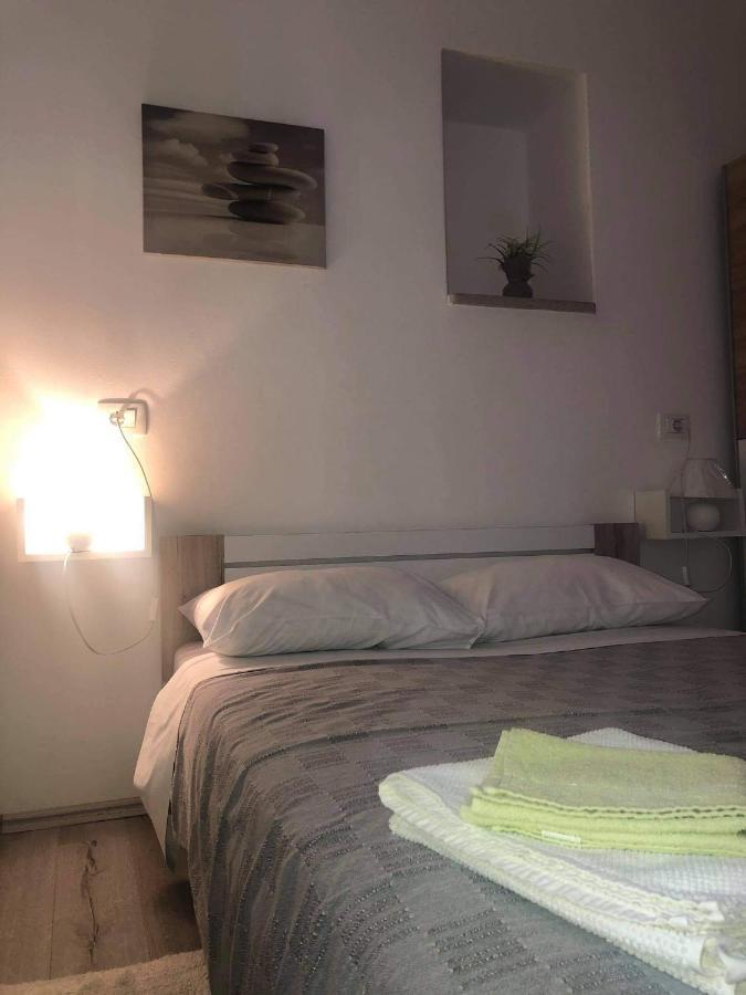 Apartmani Dokic Bale Bagian luar foto
