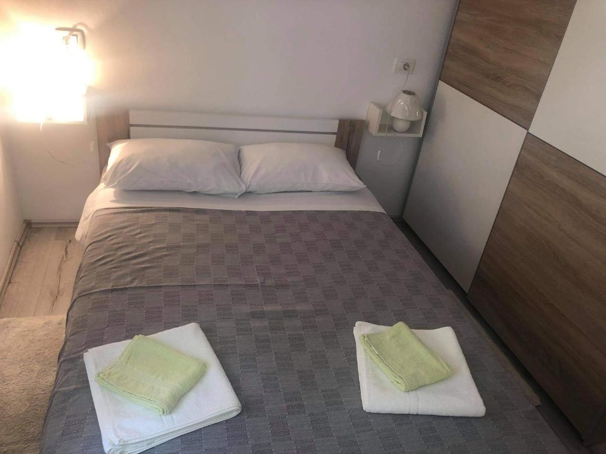 Apartmani Dokic Bale Bagian luar foto