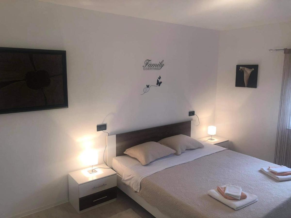Apartmani Dokic Bale Bagian luar foto
