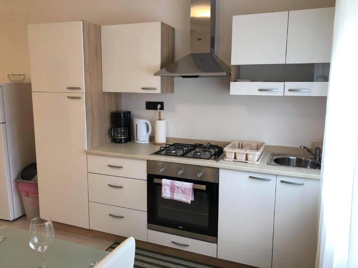 Apartmani Dokic Bale Bagian luar foto